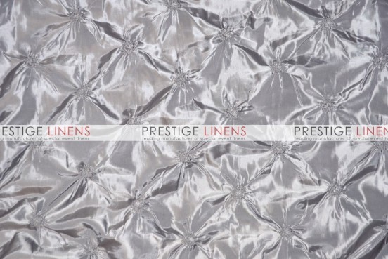 Pinwheel Taffeta Table Linen - Silver